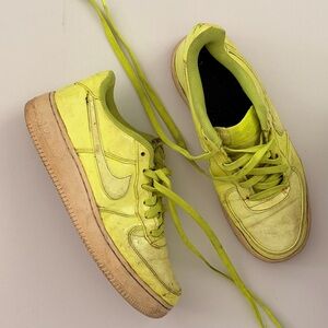Vintage NIKE AIR Air Force 1 Sneakers (women’s or men’s)
